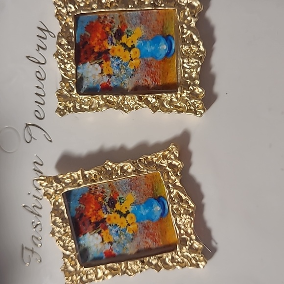 Flower Bouquet Earrings - Picture 6 of 9